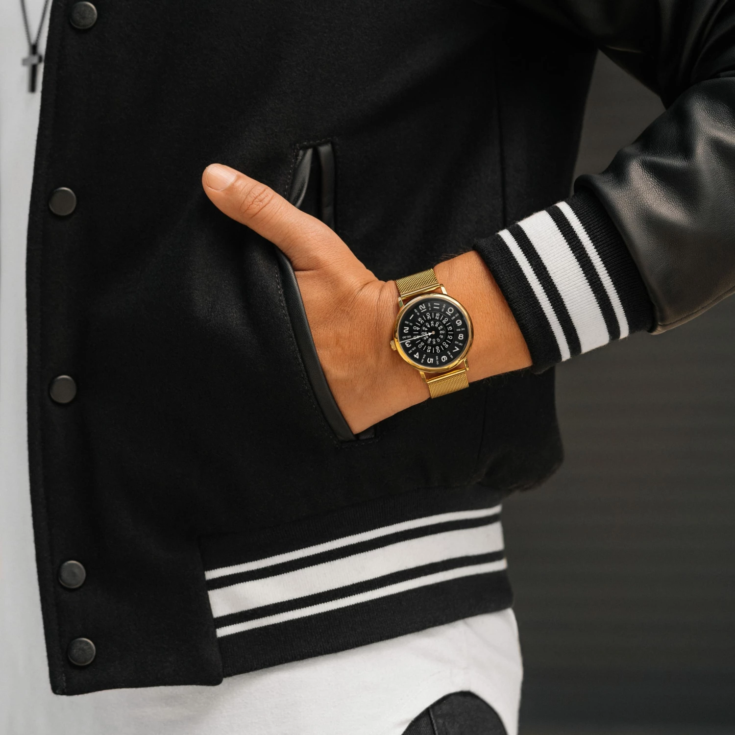 Deals 𧨠Seizmont Ambitio | Gold-Tone β Watch With Black Rotating Dial & Stainless Steel Mesh Strap π― 5 Deals 𧨠Seizmont Ambitio | Gold-Tone β Watch With Black Rotating Dial & Stainless Steel Mesh Strap π― - Image 3