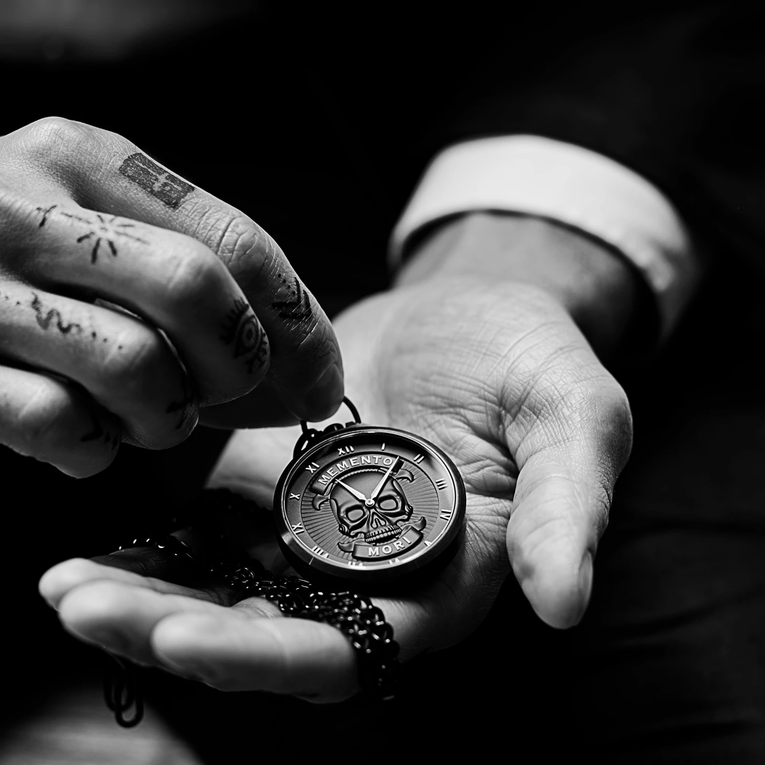 Top 10 π Lucleon Memento Mori | Black Stainless Steel Skull Pocket β Watch π 6 Top 10 π Lucleon Memento Mori | Black Stainless Steel Skull Pocket β Watch π - Image 4