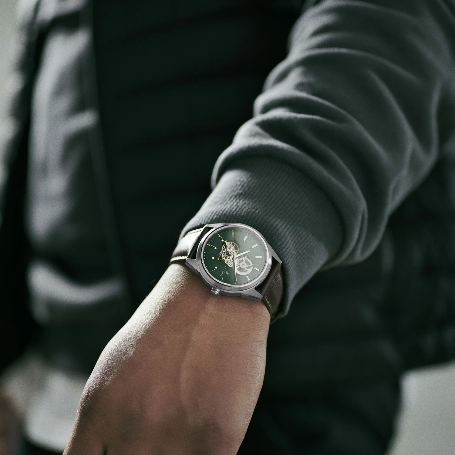 Promo 👏 Seizmont Cor | Silver-Tone Stainless Steel Skeleton ⌚ Watch With Bold Green Dial 🛒 4 Promo 👏 Seizmont Cor | Silver-Tone Stainless Steel Skeleton ⌚ Watch With Bold Green Dial 🛒 - Image 2