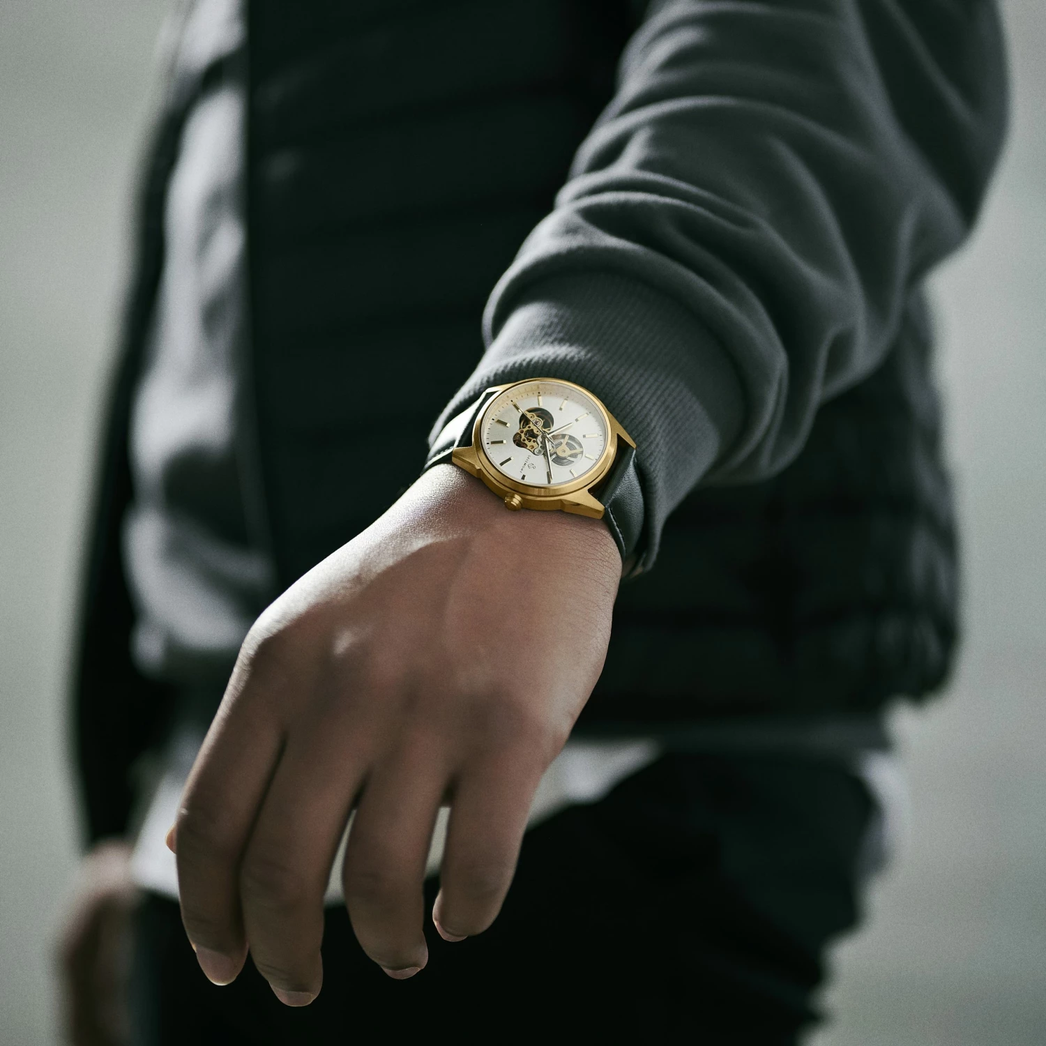 Cheap ❤️ Seizmont Cor | Gold-Tone Automatic Skeleton ⌚ Watch With Silver-Tone Dial & Black Leather Strap ✔️ 4 Cheap ❤️ Seizmont Cor | Gold-Tone Automatic Skeleton ⌚ Watch With Silver-Tone Dial & Black Leather Strap ✔️ - Image 2