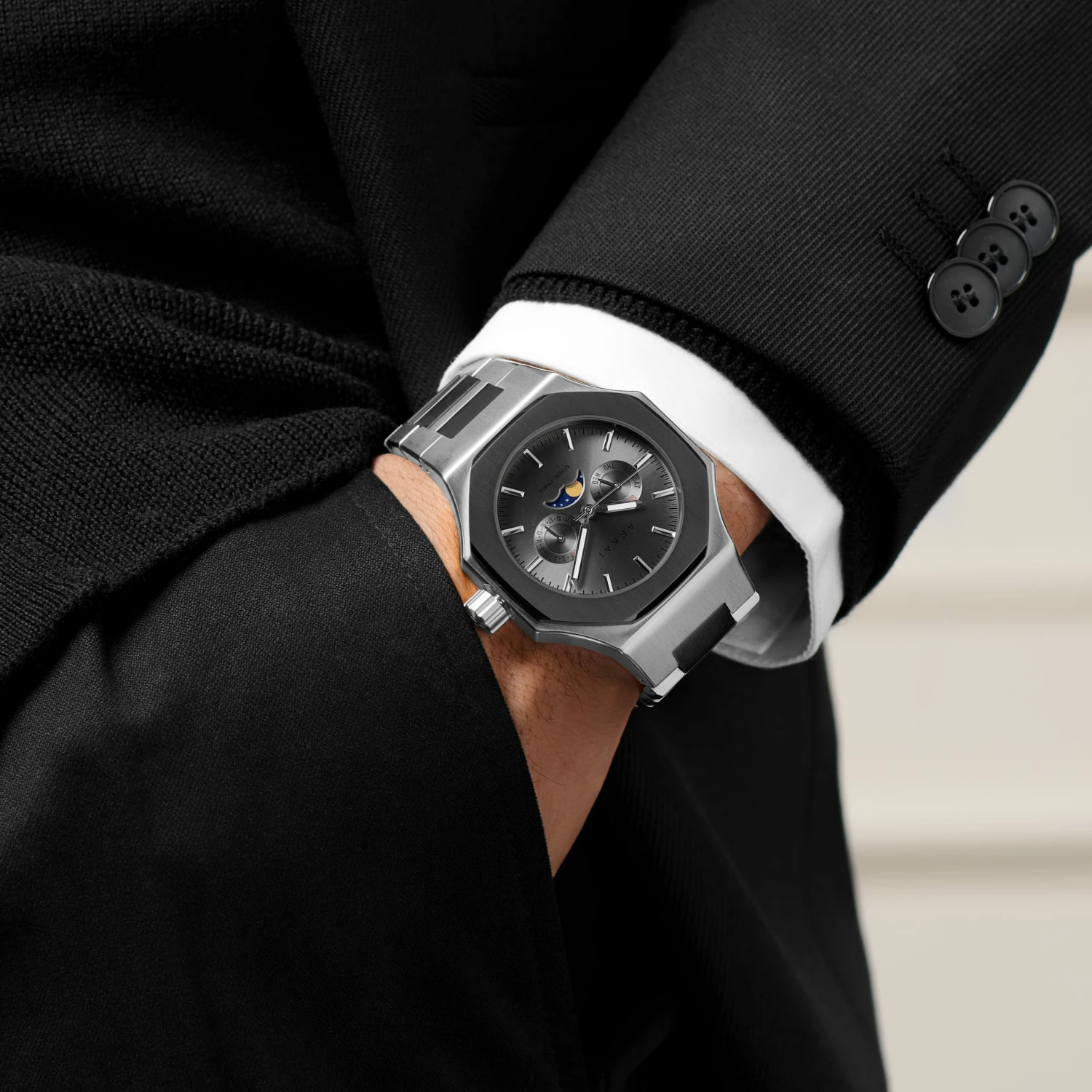 Promo ๐ Arkai Mace | Limited Edition Silver-Tone & Gunmetal Stainless Steel Moonphase โ Watch ๐งจ 5 Promo ๐ Arkai Mace | Limited Edition Silver-Tone & Gunmetal Stainless Steel Moonphase โ Watch ๐งจ - Image 3