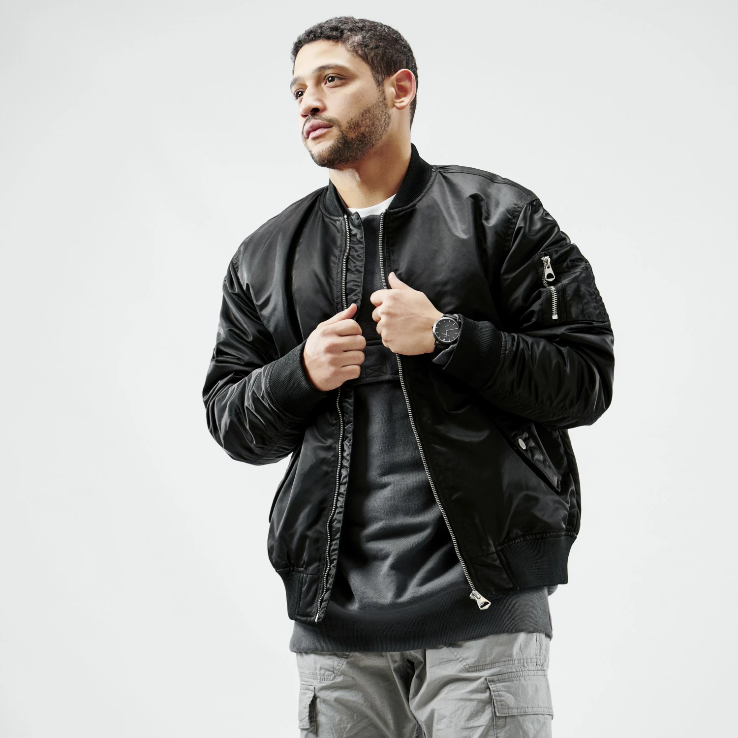 Best Pirce π― Seizmont Aether | Black & Silver-Tone Stainless Steel Minimalist β Watch With Azure Blue Detail βοΈ 6 Best Pirce π― Seizmont Aether | Black & Silver-Tone Stainless Steel Minimalist β Watch With Azure Blue Detail βοΈ - Image 4